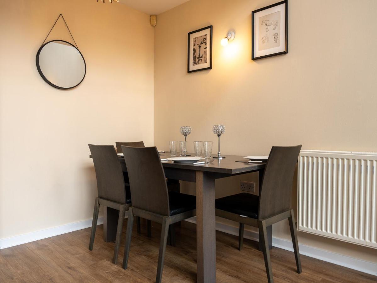 Luxury 2 Bed Apartment - Near Heathrow, Legoland, Windsor سلوف المظهر الخارجي الصورة